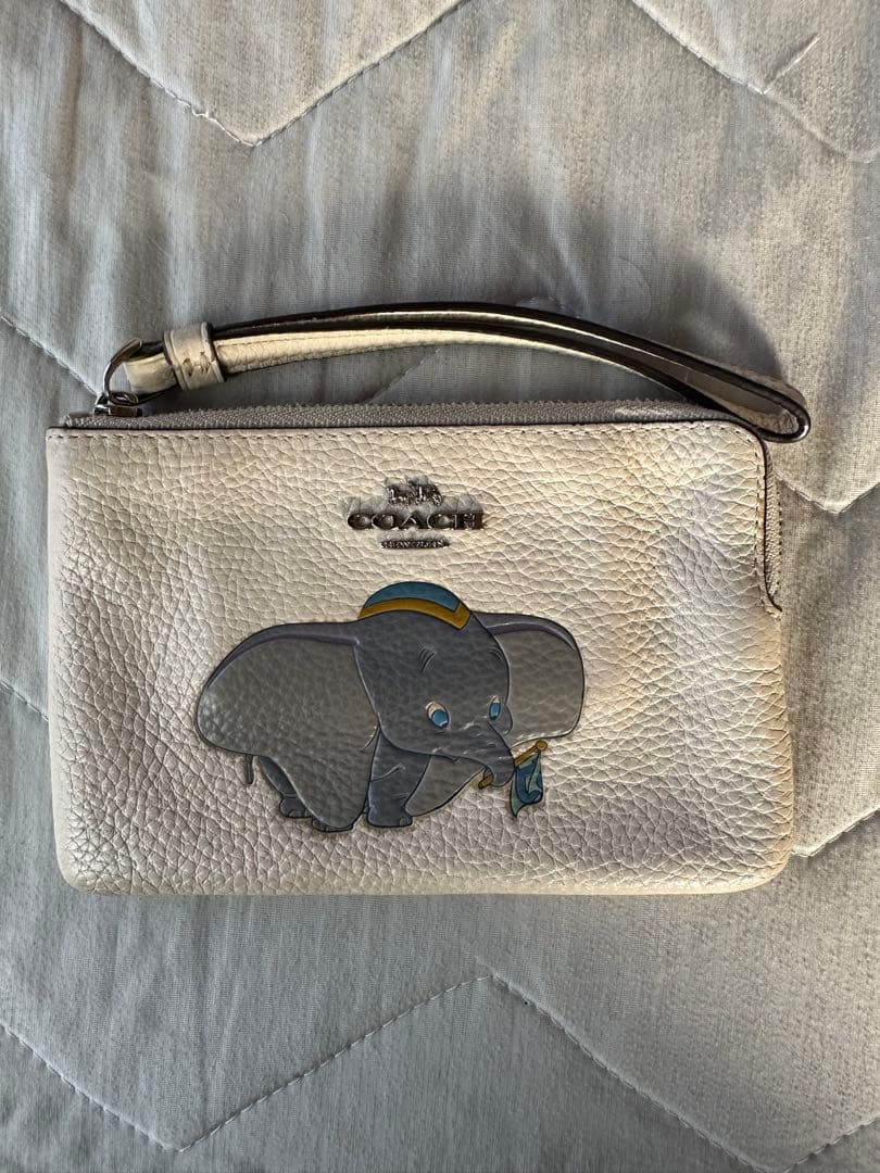 COACH ポーチリストレットダンボディズニー