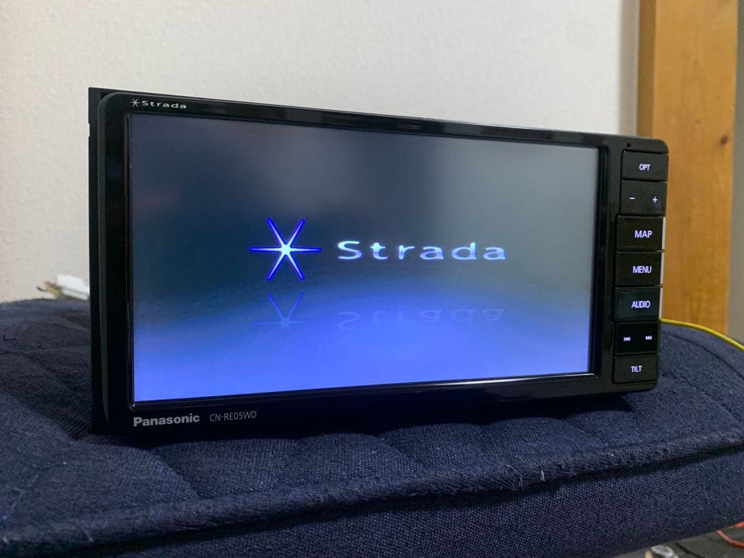カーナビ Panasonic CN-RE05WD