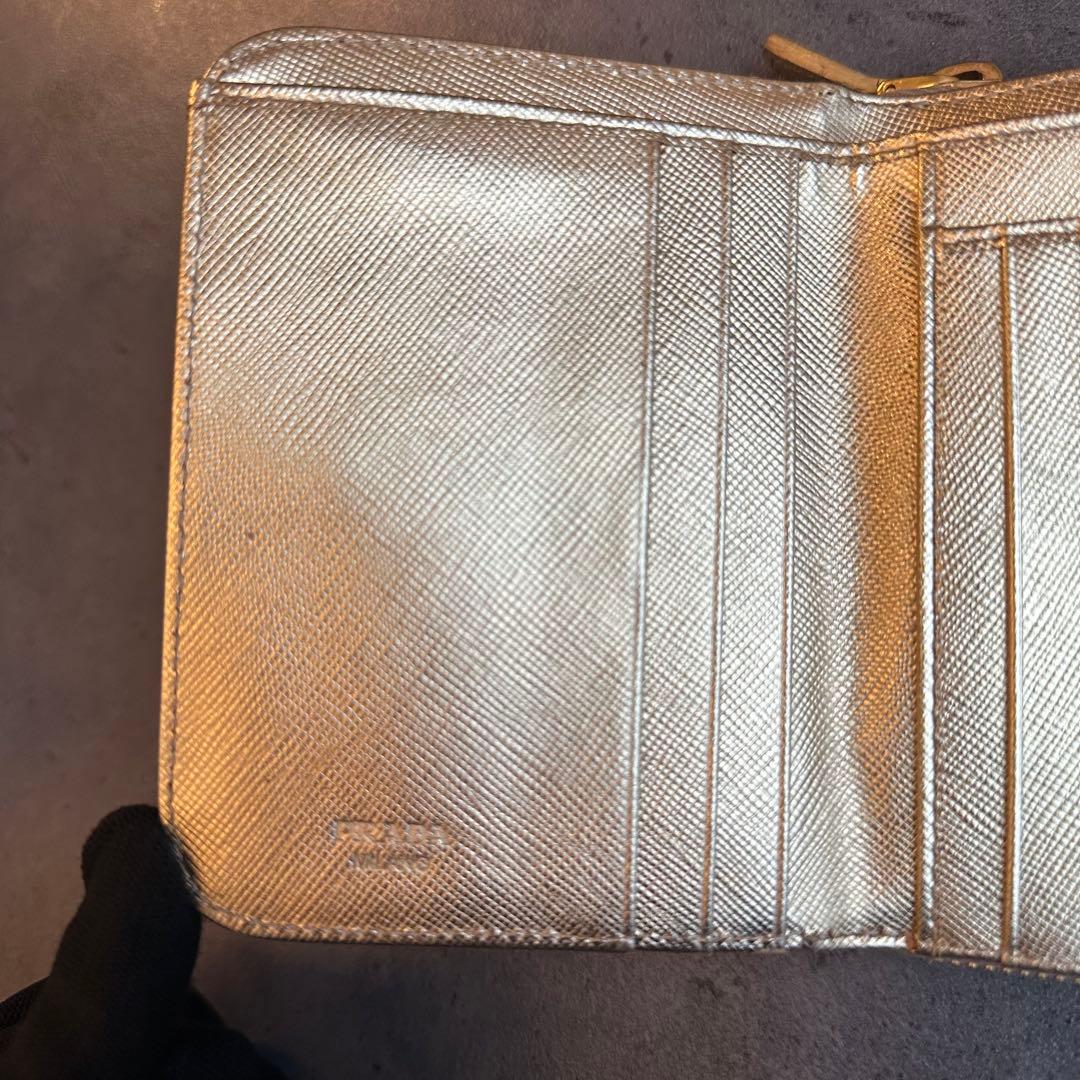 PRADA サフィアーノレザー ゴールド 二つ折財布　コンパクトウォレット