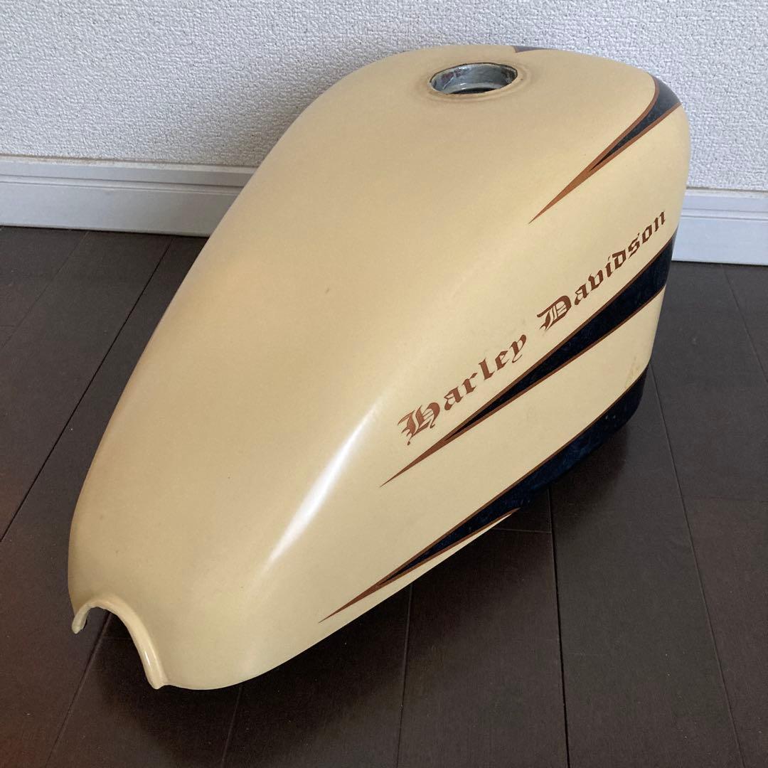 スポーツスター　タンク　ハーレーダビッドソン　2.25ガロン