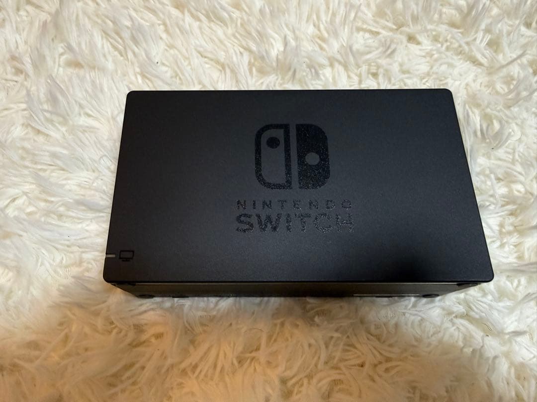 Nintendo Switch 本体 青と赤のジョイコン