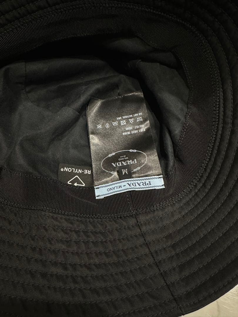 PRADA プラダ バケットハット 帽子 Mサイズ ナイロン ブラック　正規品