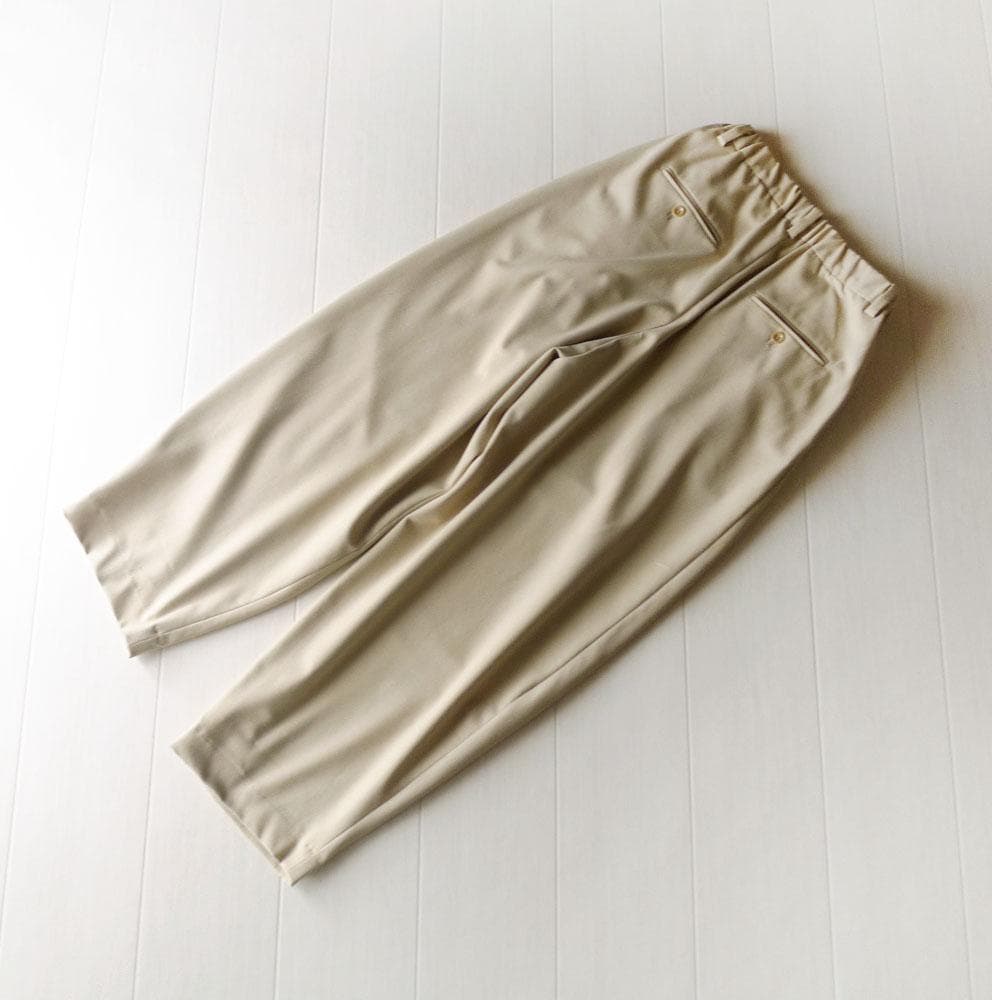 美品 ウィムガゼット 3万円 イージーパンツ テーパードパンツ ベージュ