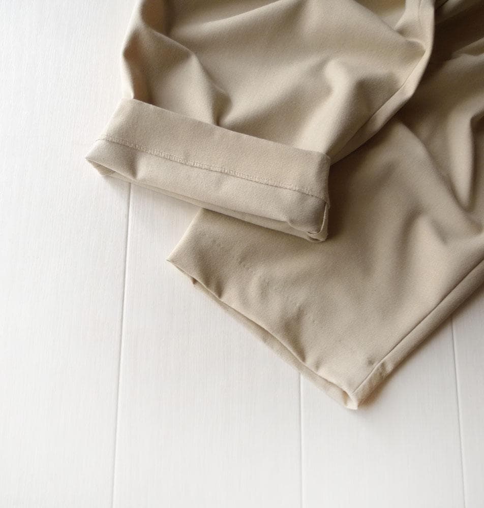 美品 ウィムガゼット 3万円 イージーパンツ テーパードパンツ ベージュ