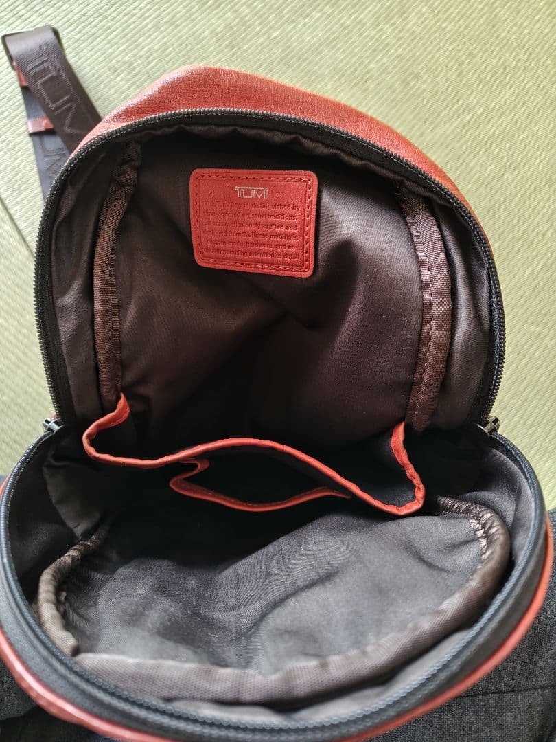 TUMI オールレザー　バックパック　オレンジ