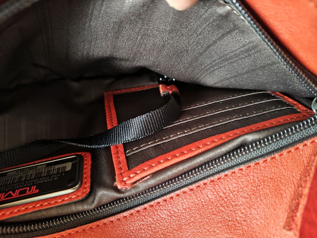 TUMI オールレザー　バックパック　オレンジ