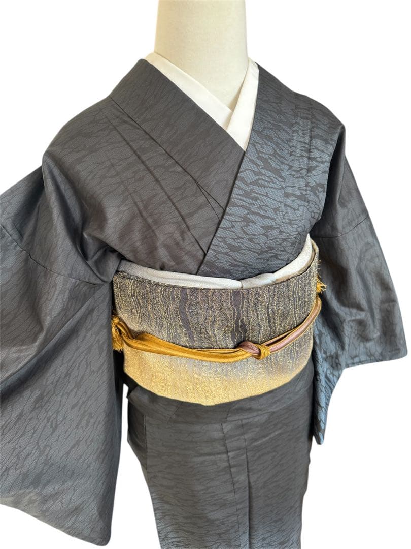 本場大島紬訪問着　染大島　逸品　波間模様