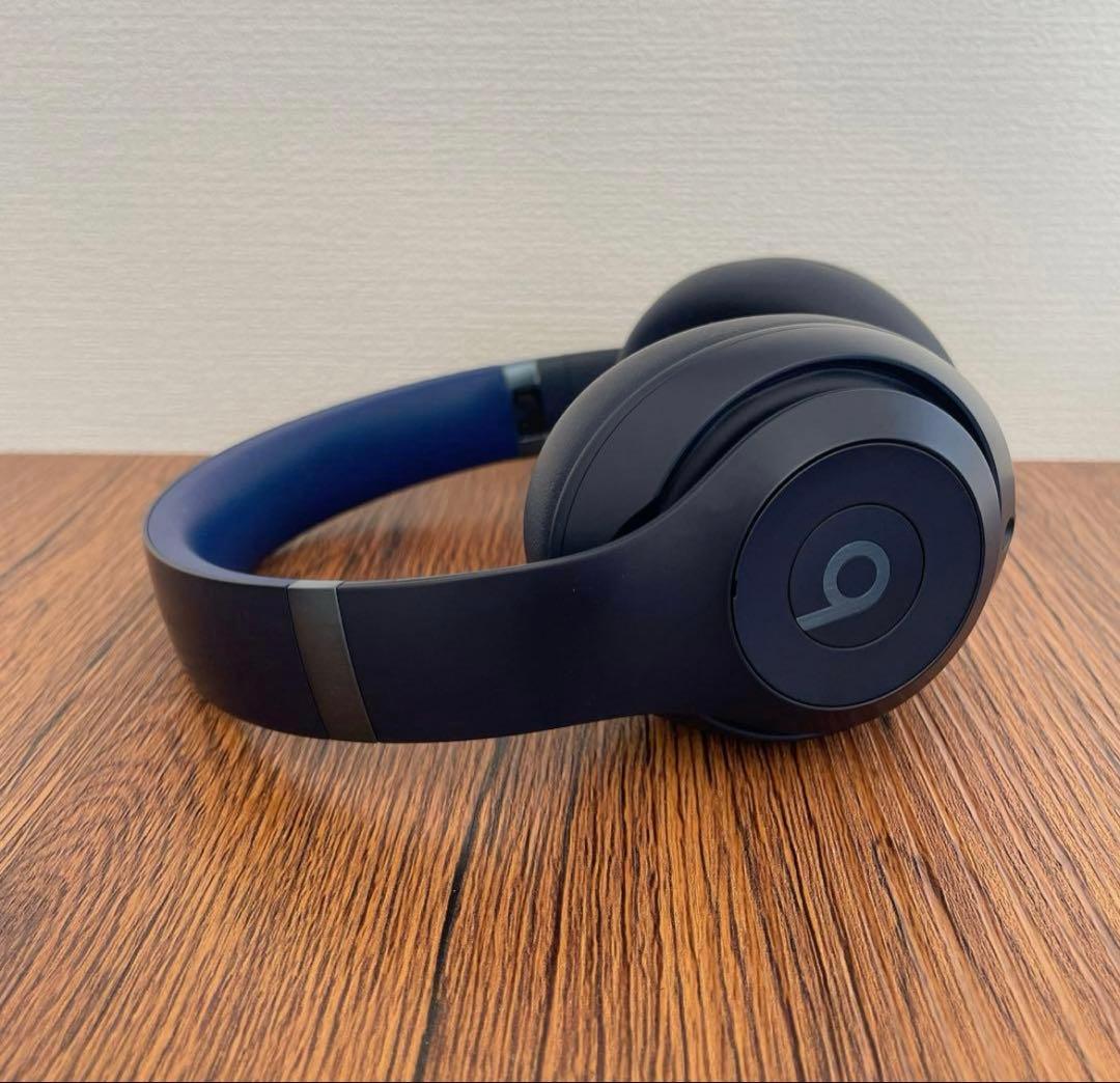Beats Studio Pro ワイヤレスヘッドフォン　ネイビー
