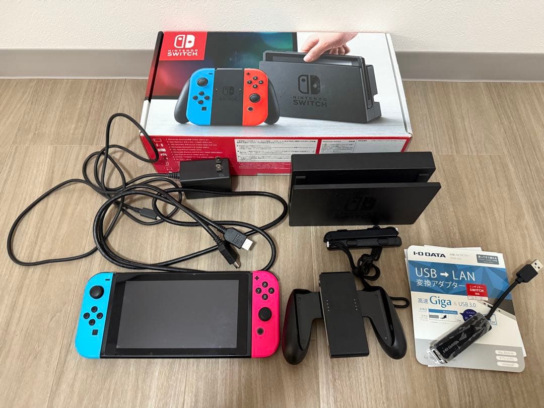 Nintendo Switch 本体【バッテリー膨れ 起動可能】任天堂 スイッチ