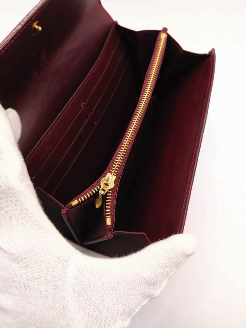 ルイヴィトン　ポルトフォイユサラ　モノグラム　ヴェルニ　エナメル長財布