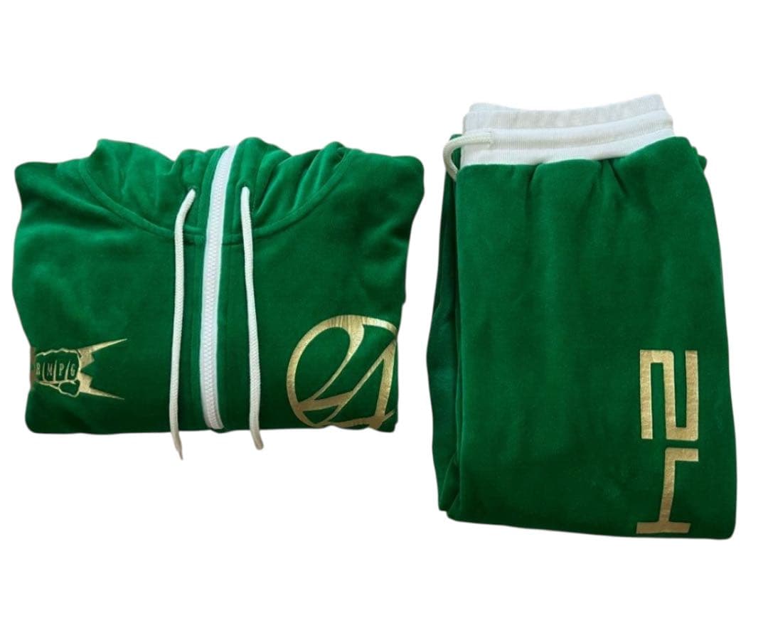 値下げ交渉23日まで可。ベロアTHE RAMPAGE 24karats