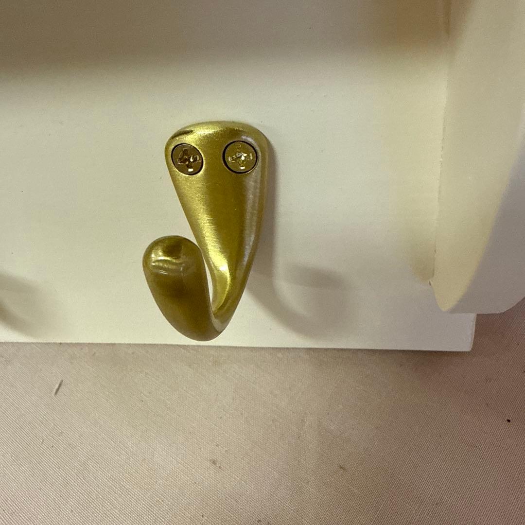 マニーローズの壁掛けキーフック　キッチンラック