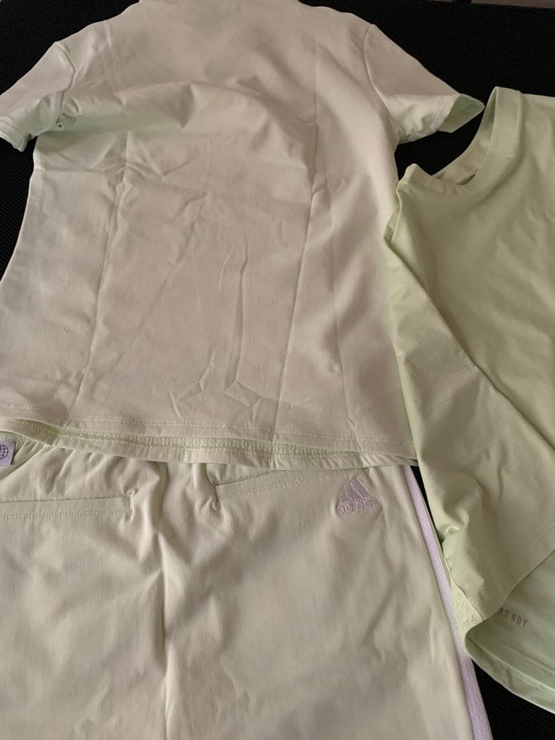 adidasセットアップ S ノースリーブスカートモックネックライトグリーン