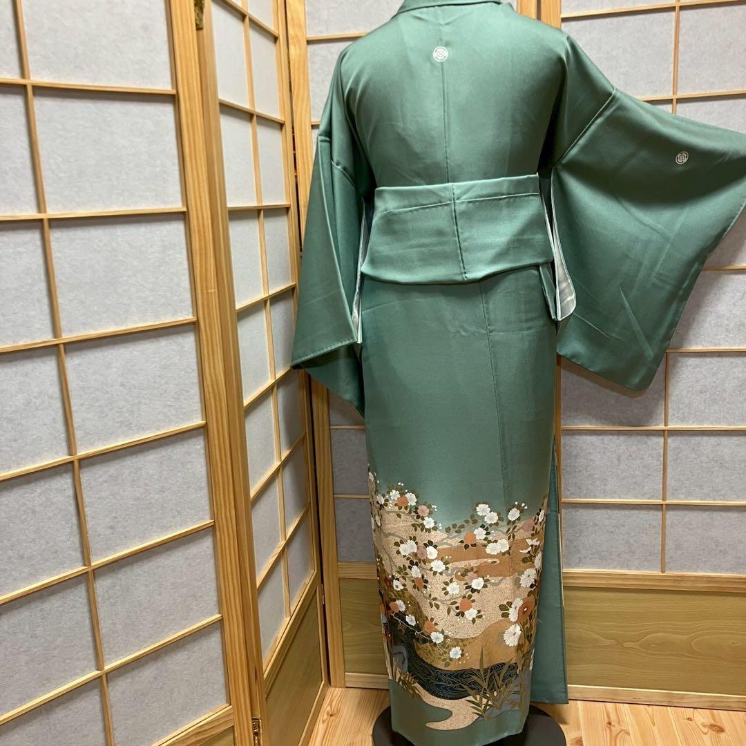 ［6479］色留袖 美品 鴛鴦花 駒刺繍 三つ紋 木瓜 正絹 着物 袷