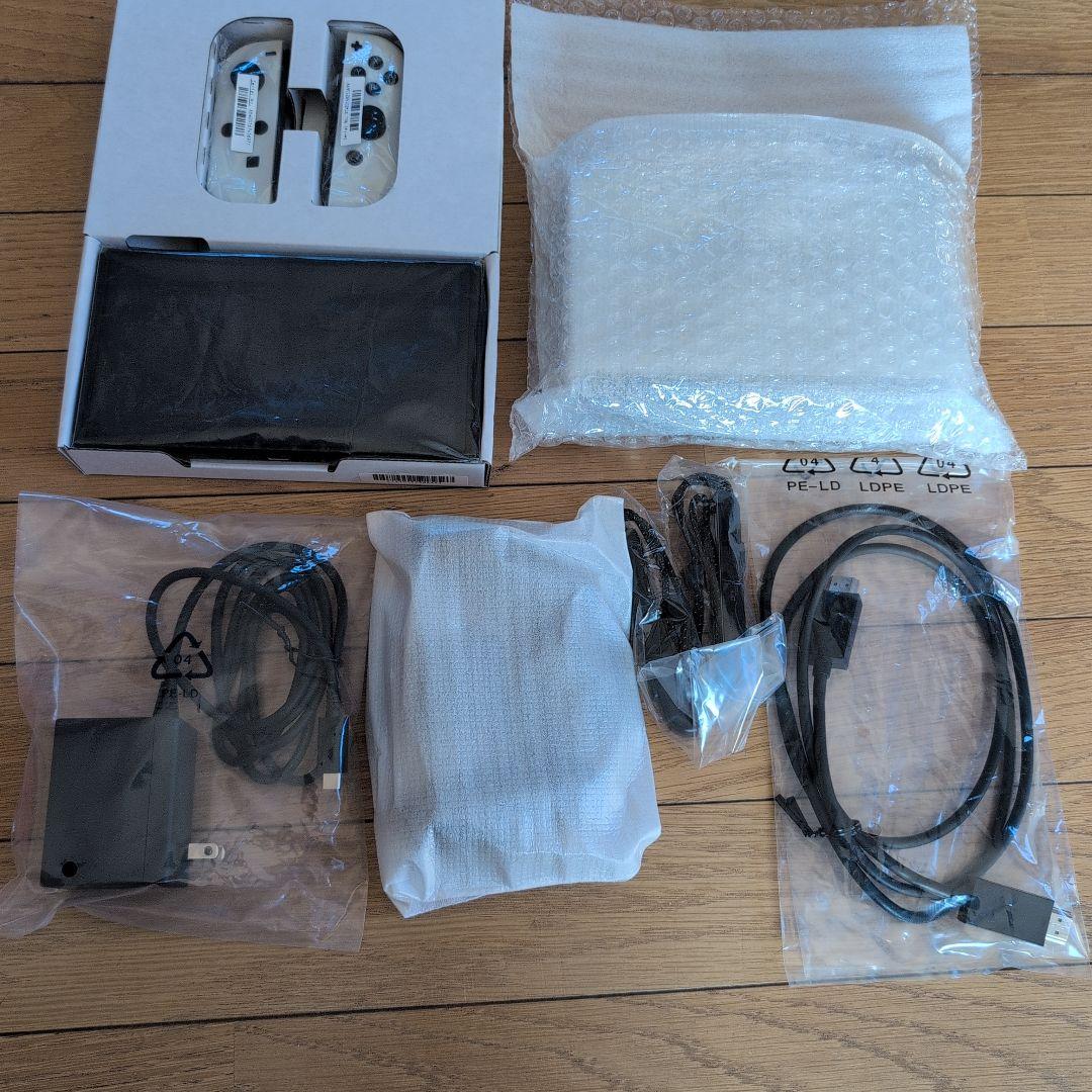 Nintendo Switch 有機ELモデル 美品　付属品あり