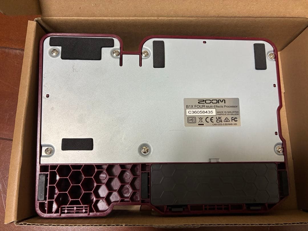 ZOOM B1X Four ベース用マルチエフェクター