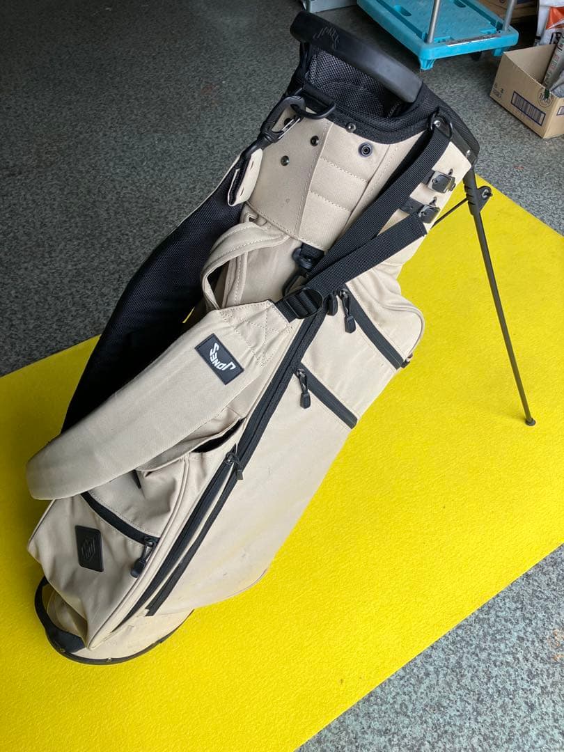 JONES ベージュ ナイロン ゴルフバッグ スタンド付き