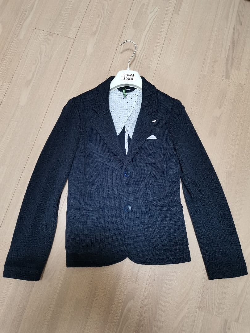 【値下げしました】アルマーニ　ジュニアジャケット＆パンツセット