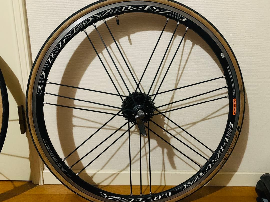 カンパニョーロ　シャマルウルトラ　前後ホイール タイヤ付き