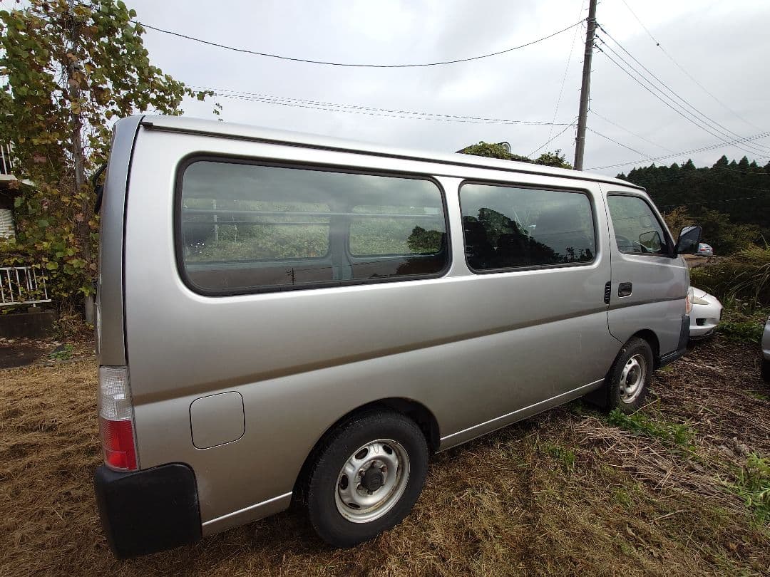 C*a様 キャラバン　スペアタイヤ有り　KA20ガソリン