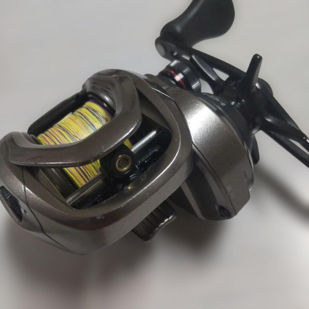 スコーピオン BFS 8.2　左ハンドル