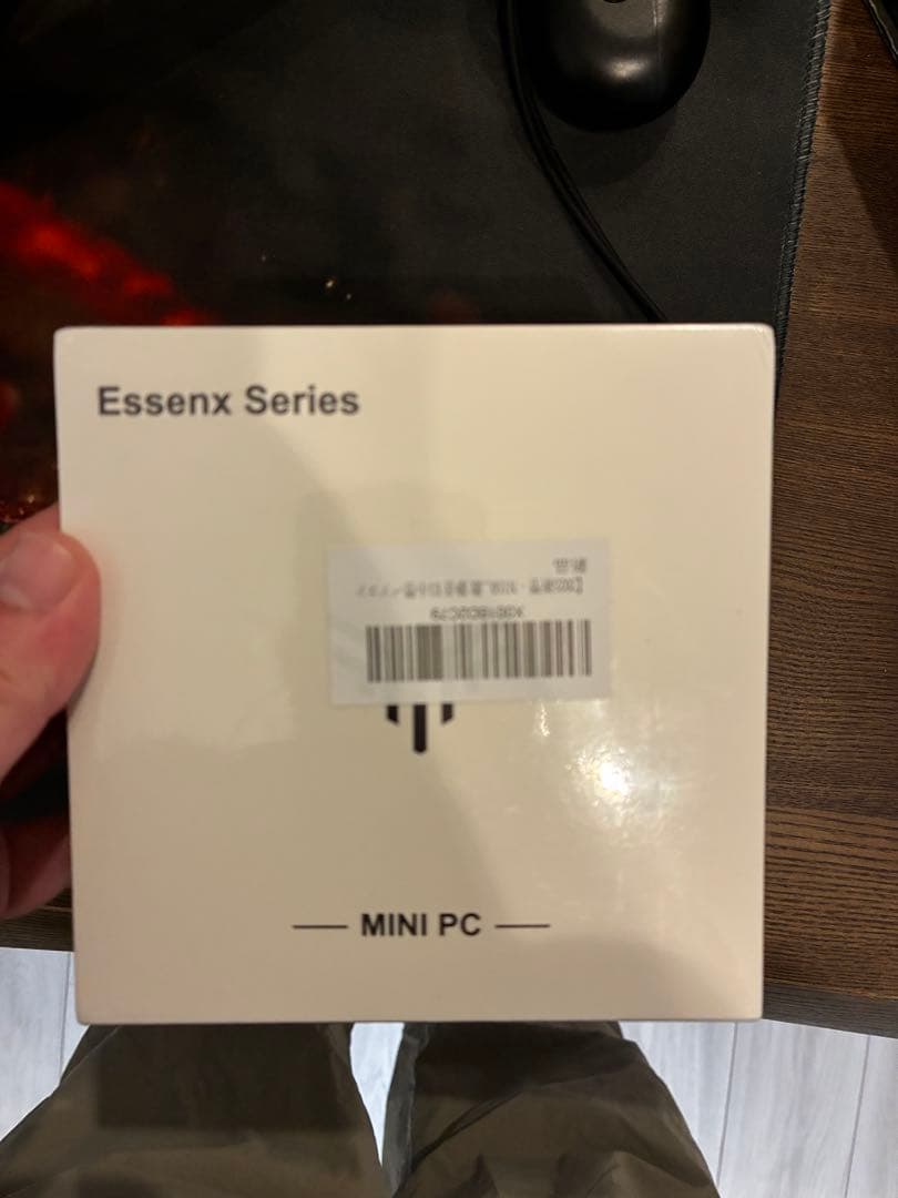 Essenx Series E81 ミニPC