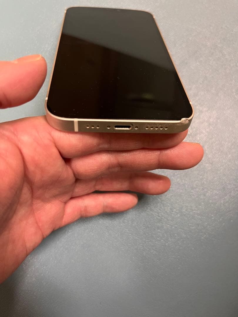 猫*様 Apple iPhone 12 ホワイト 本体