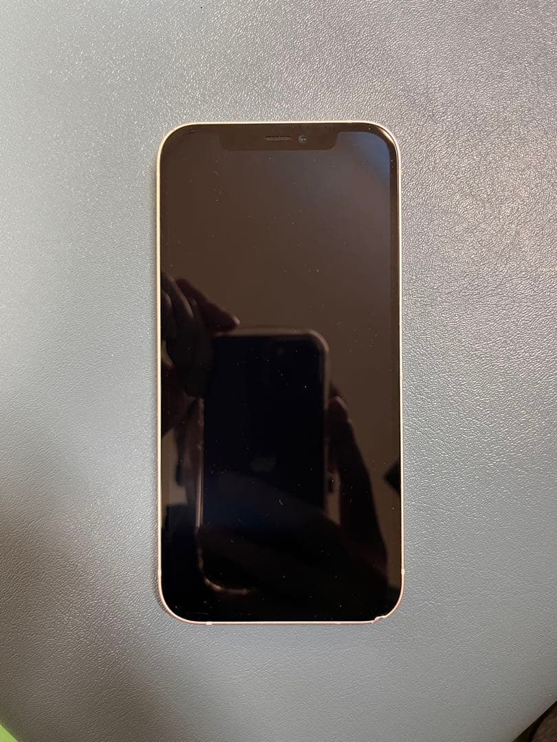 猫*様 Apple iPhone 12 ホワイト 本体