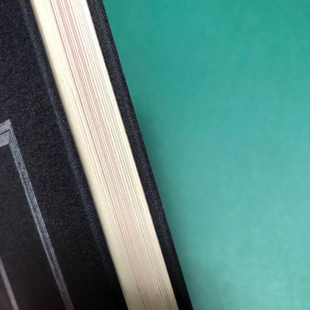 Ghosts by SOPHIE CALLE ソフィ・カル