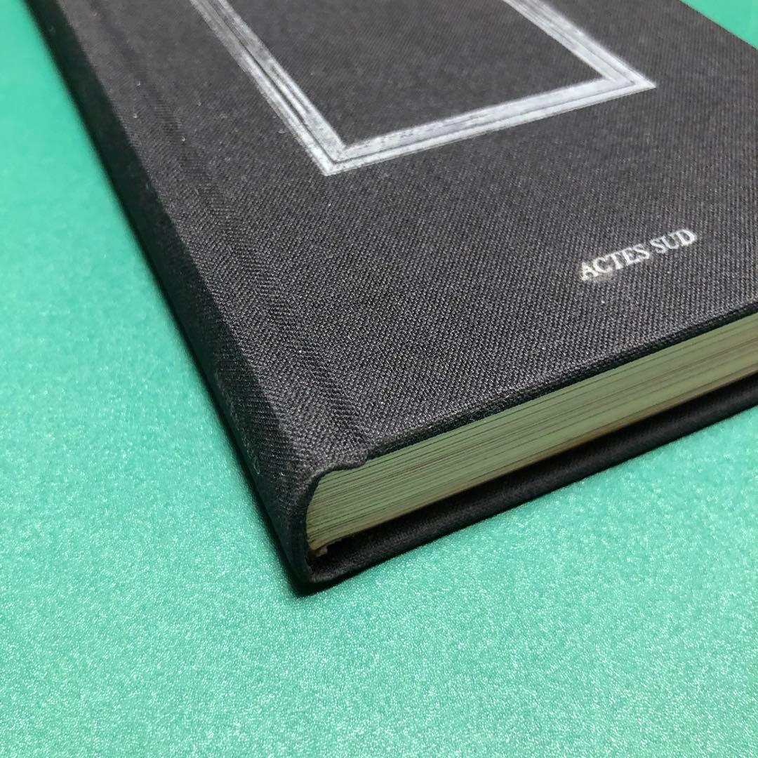 Ghosts by SOPHIE CALLE ソフィ・カル