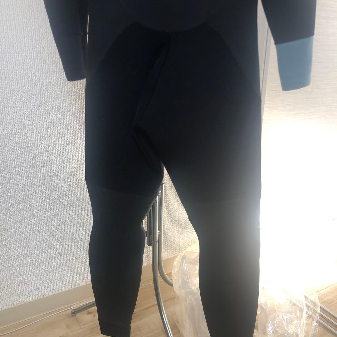 サーフィン　ウェットスーツ　新品