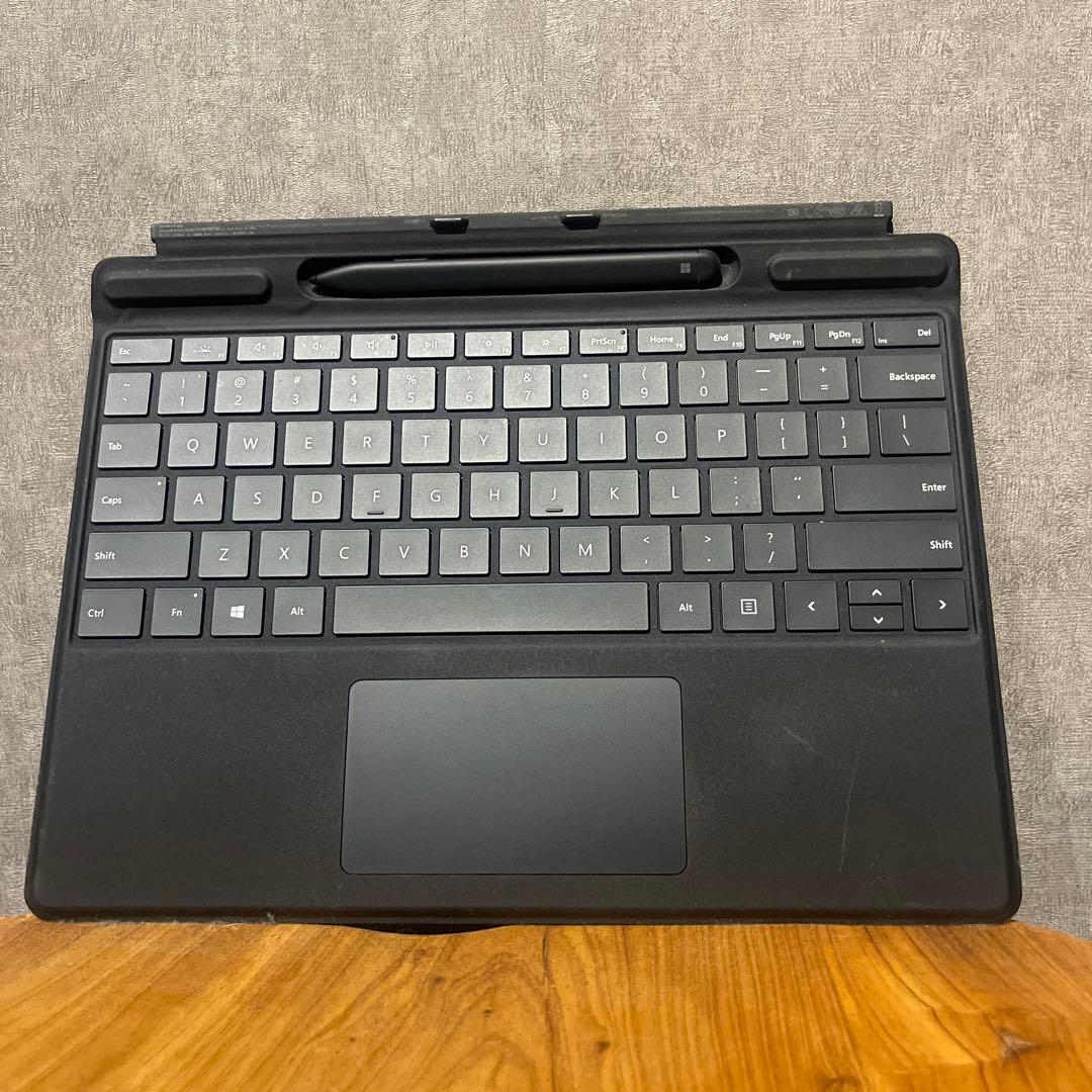 Surface Pro 9 本体 i7 1TB ＋ キーボード ＋ スリムペン