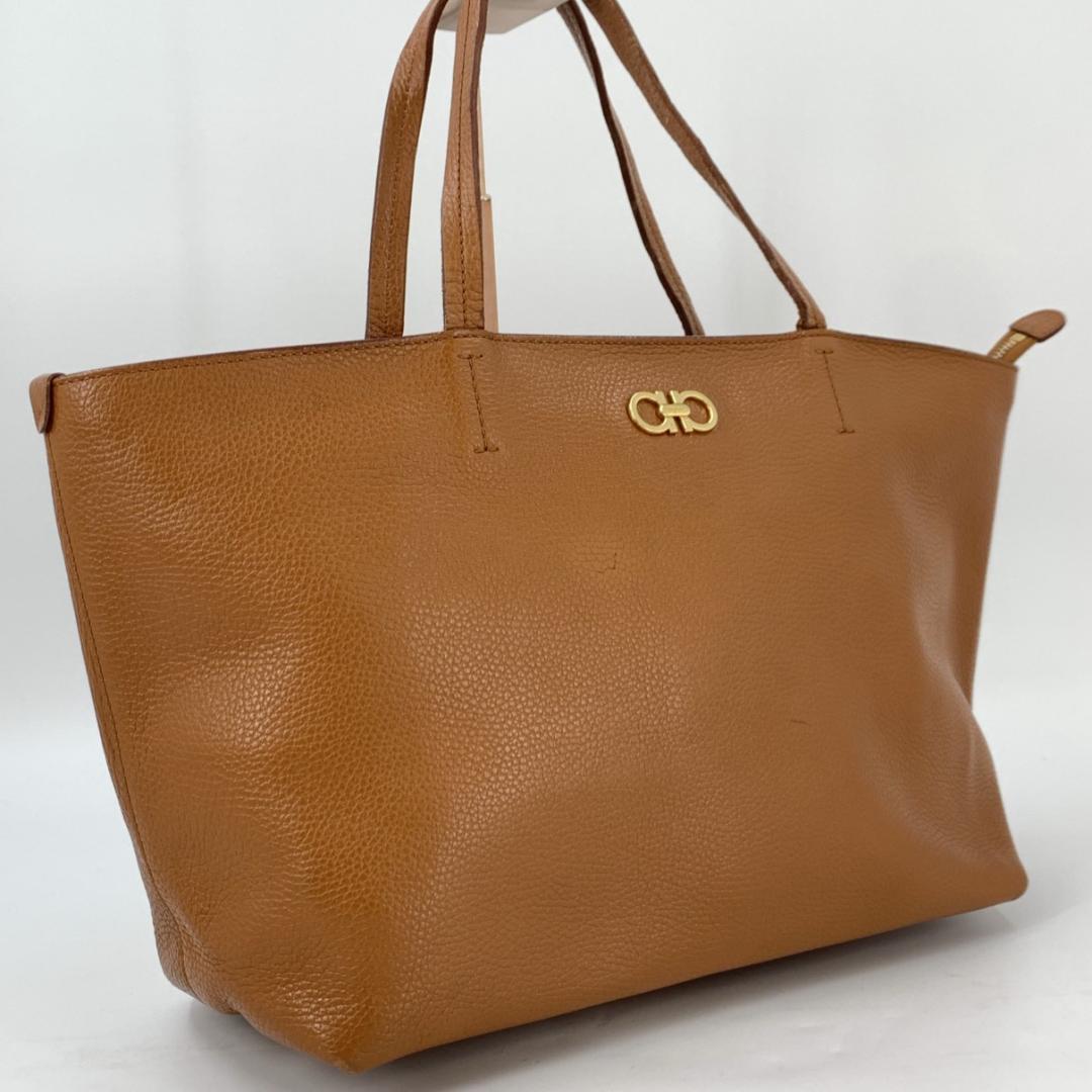 サルヴァトーレフェラガモ ダブルガンチーニ トートバッグ シボレザー ブラウン