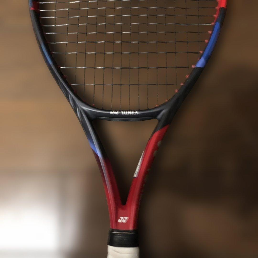 2023 VCORE 100テニスラケットG3