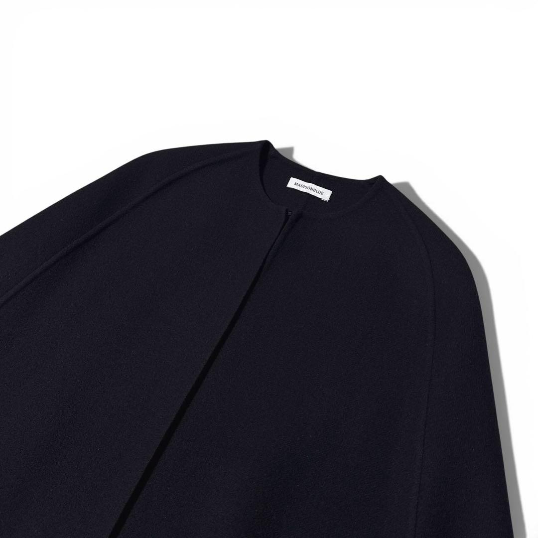 極美品✨️￥14万　マディソンブルー　リバー サイドスリット ケープコート　黒　1