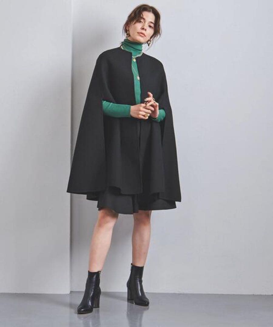 極美品✨️￥14万　マディソンブルー　リバー サイドスリット ケープコート　黒　1