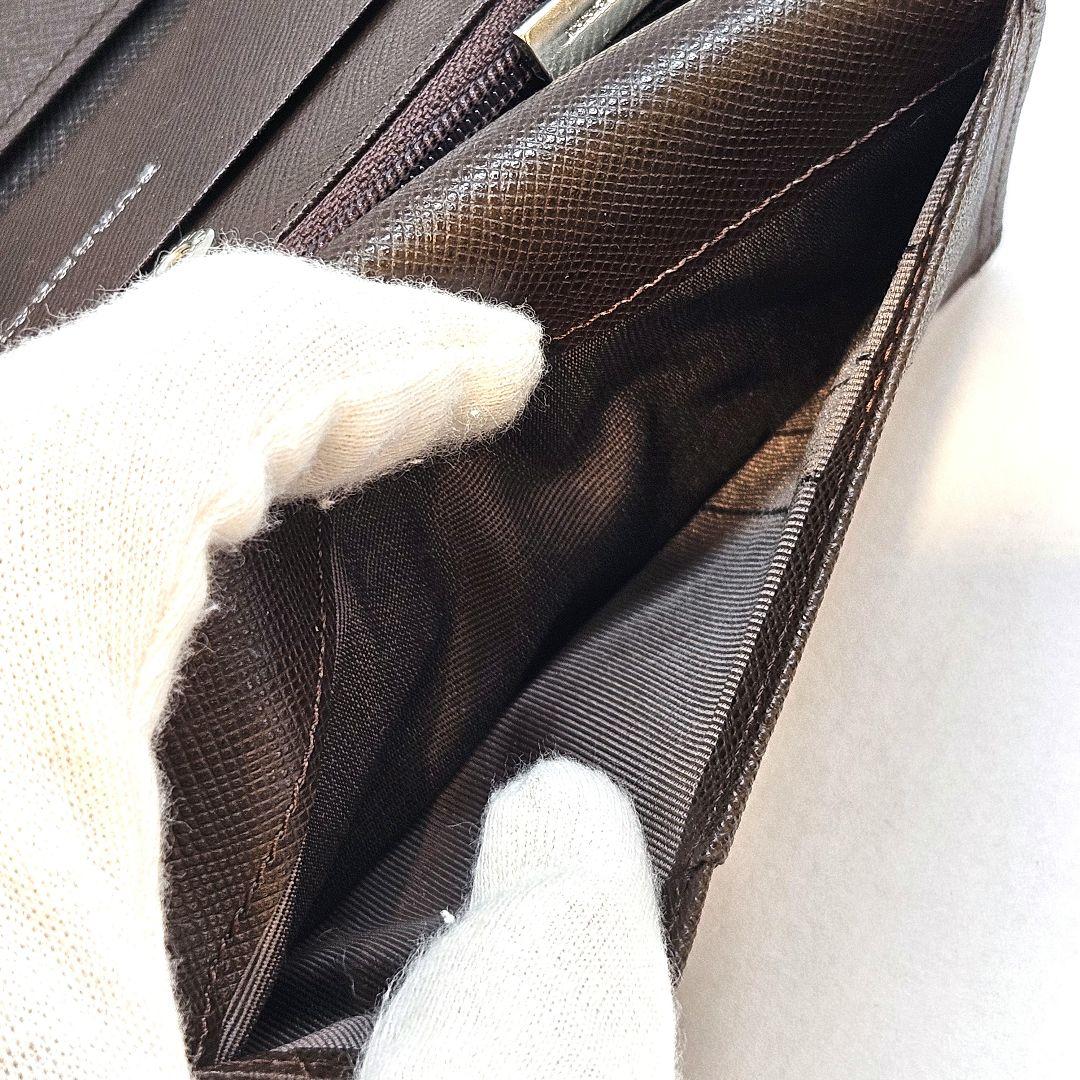 新品 バーバリー 折り財布 エンボスノバチェック ダークブラウン L字ファスナー