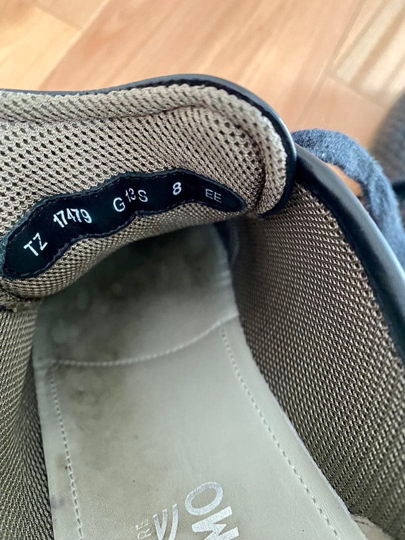 Salvatore Ferragamo ブラックメッシュレースアップシューズ