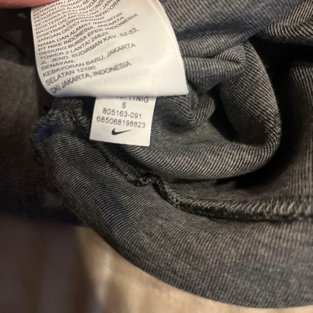 NIKE グレー セットアップS上下