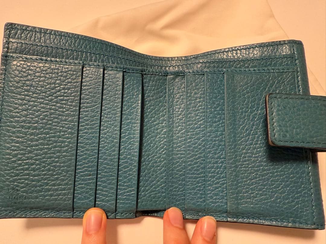 GUCCI 二つ折り財布　美品　値下げ❗️