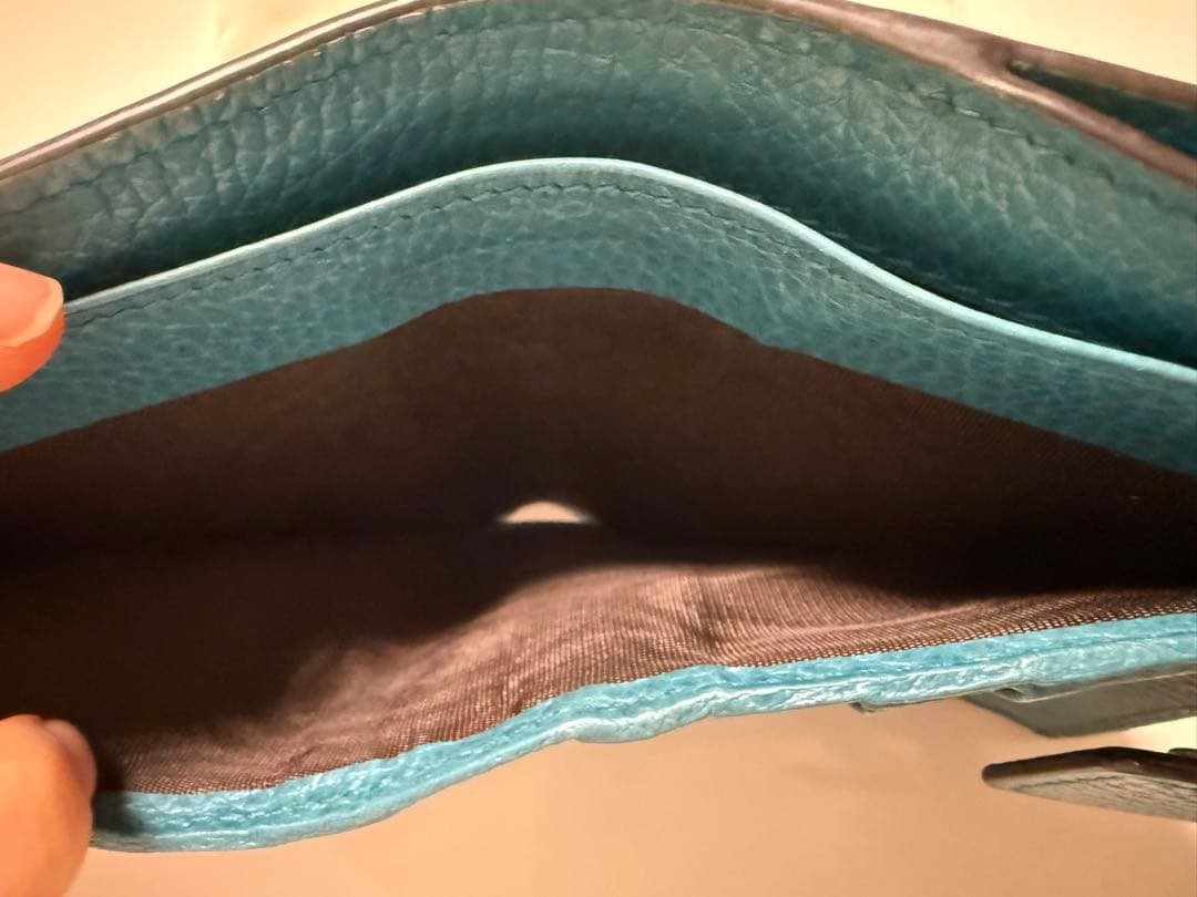 GUCCI 二つ折り財布　美品　値下げ❗️