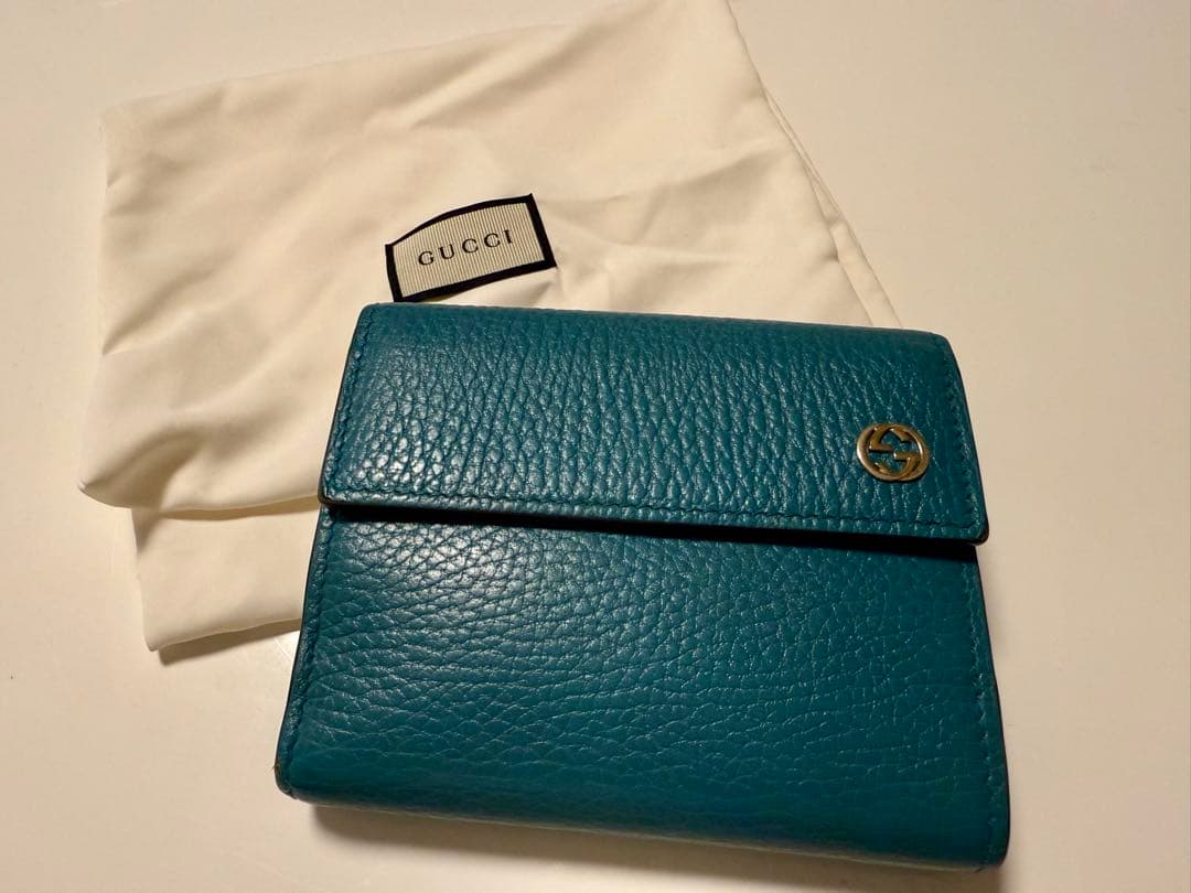 GUCCI 二つ折り財布　美品　値下げ❗️