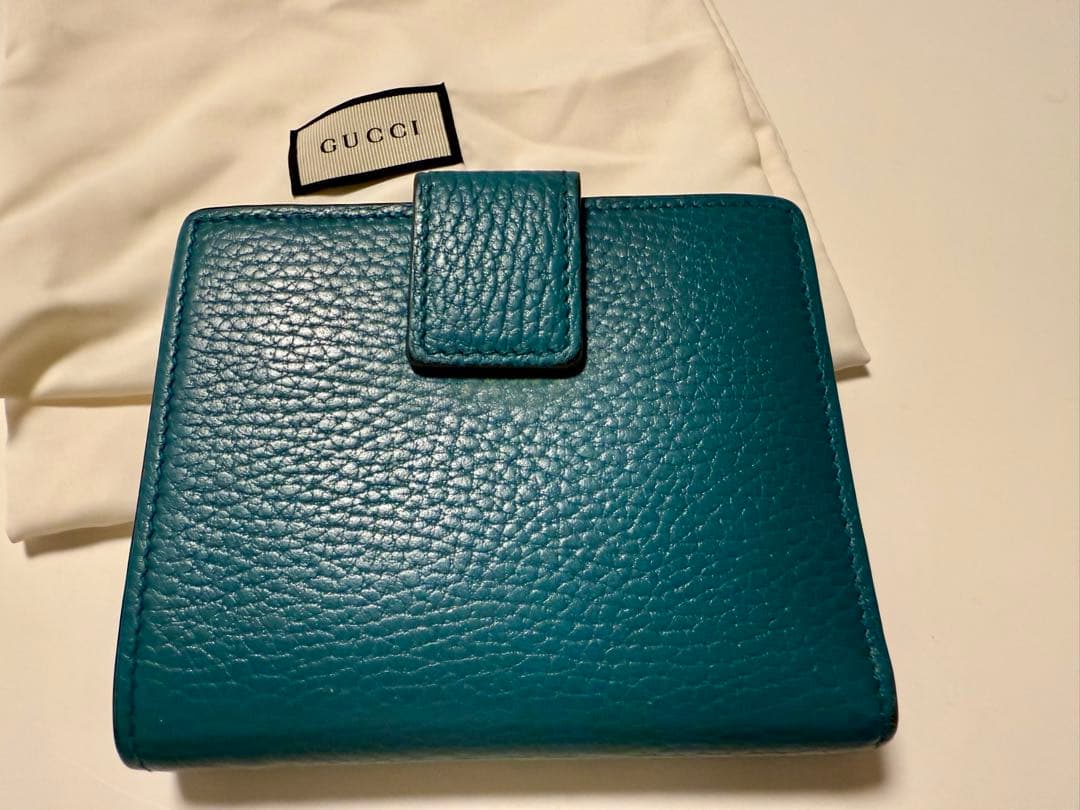 GUCCI 二つ折り財布　美品　値下げ❗️