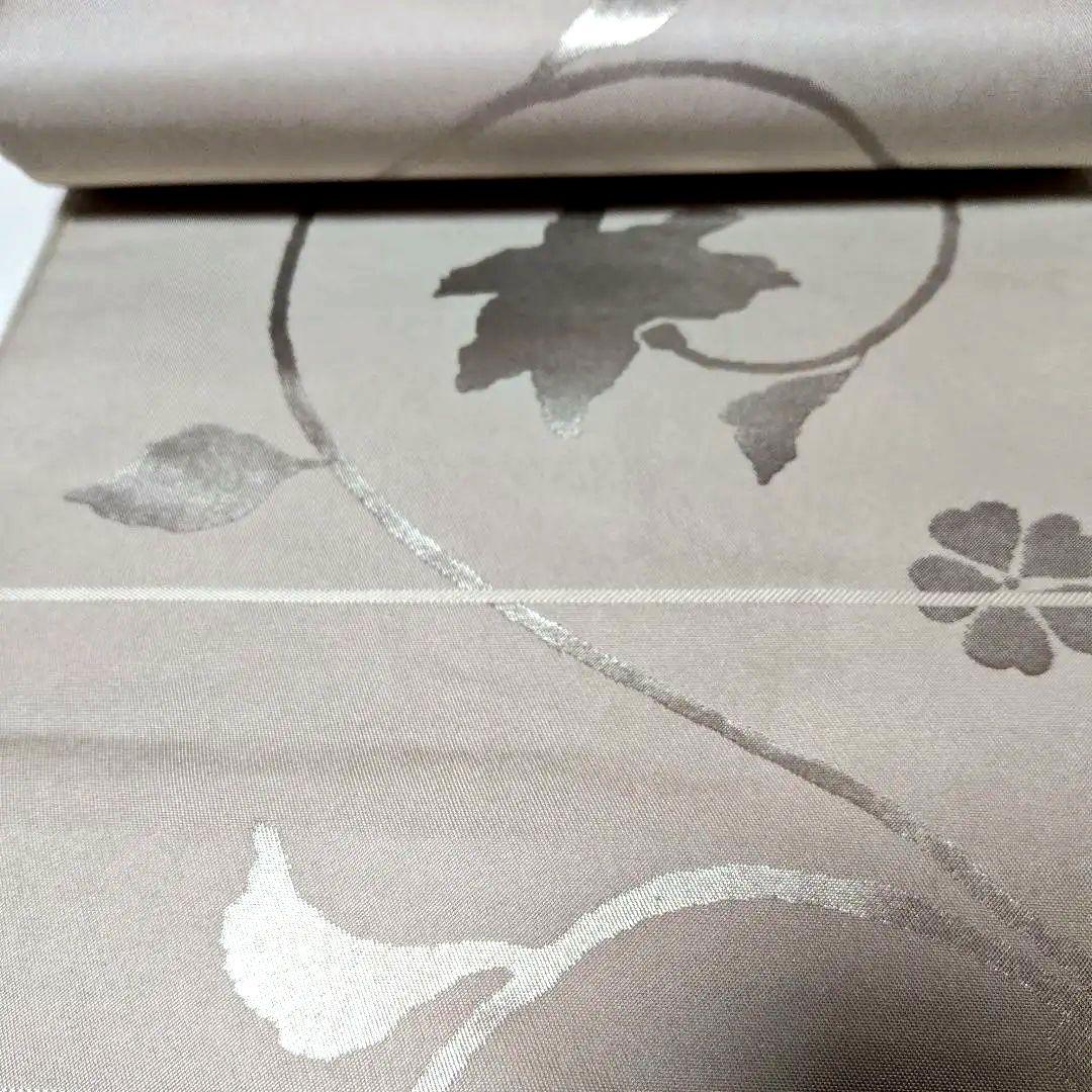 洛風林　袋帯　洒落袋帯　薄いグレー　 袋帯 蔦唐草　銀糸　いぶし銀　箔