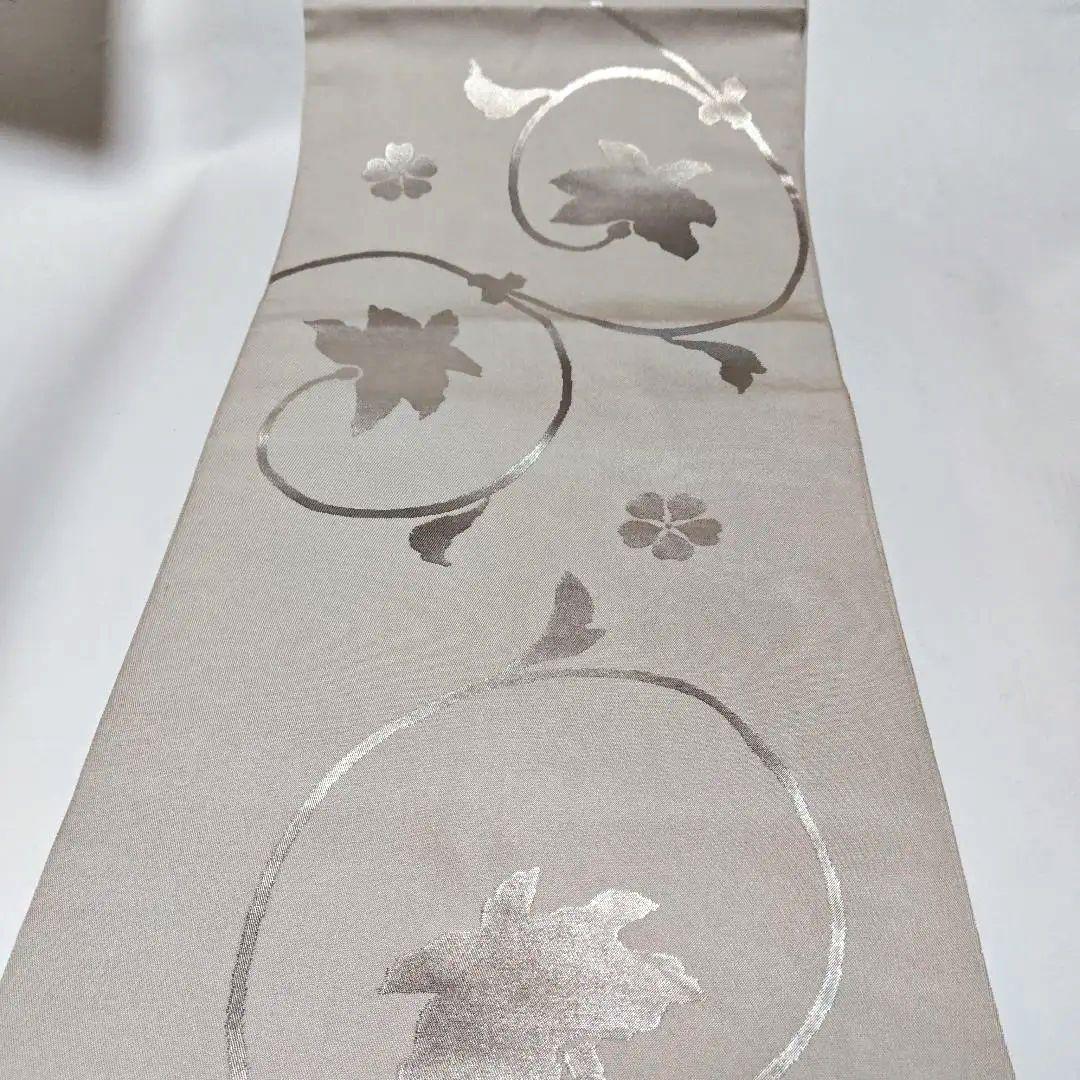 洛風林　袋帯　洒落袋帯　薄いグレー　 袋帯 蔦唐草　銀糸　いぶし銀　箔