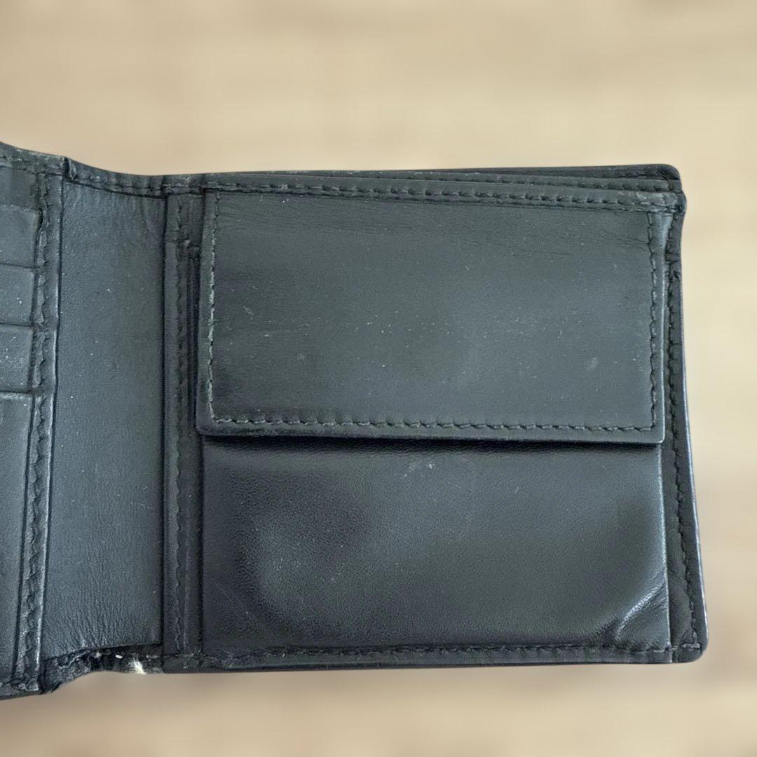 GUCCI グッチ　蛇デザイン 二つ折り財布