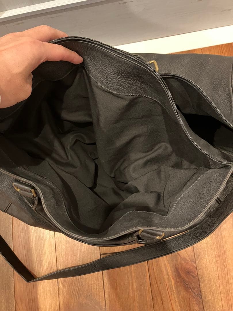 ブラックレザーボストンバッグ