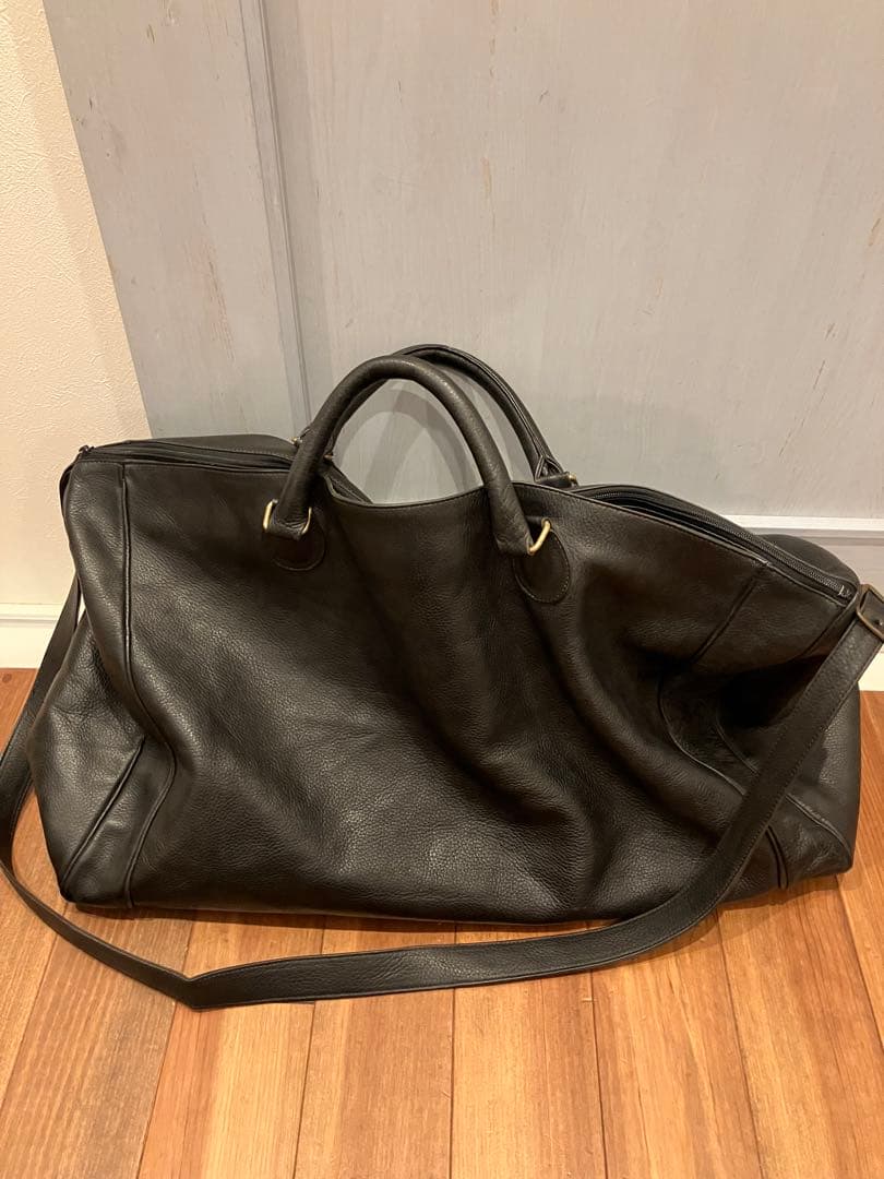 ブラックレザーボストンバッグ