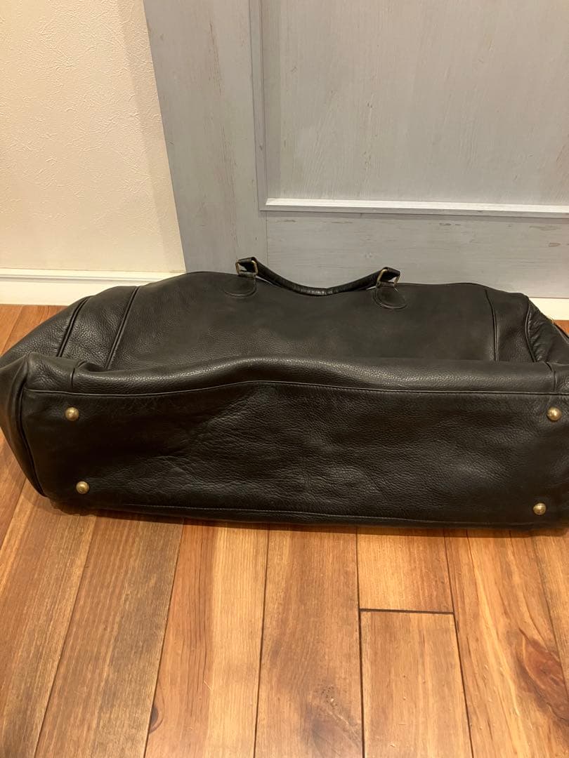 ブラックレザーボストンバッグ