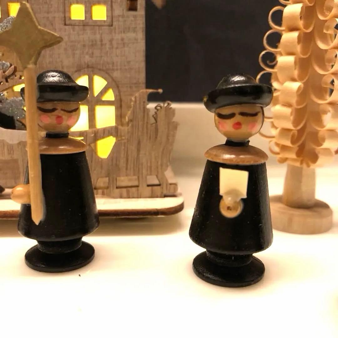未使用　ドイツエルツ山地　木工民芸品ヴィンテージ　5名聖歌隊　削り木2本